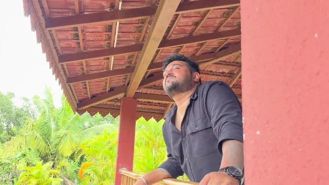 Preview of Romantic Moment Uncut